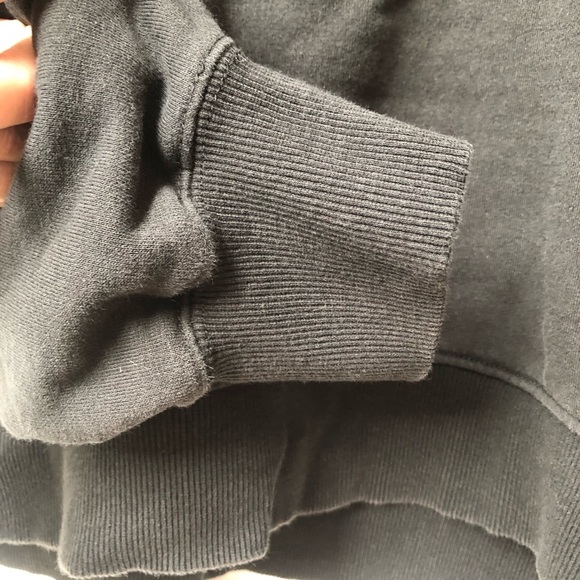 Puma black semi crop sweatshirt athletic wear v neck black L - Picture 7 of 7